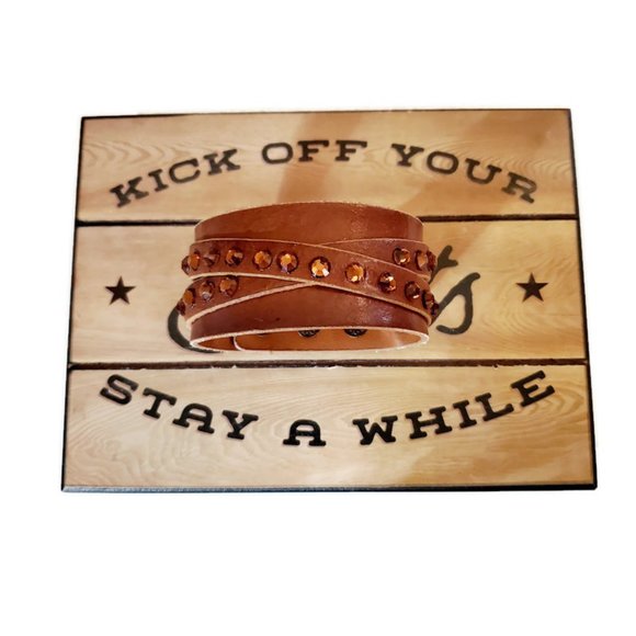 Rust Brown Leather Distressed Cuff Braclet with Topaz Swarovski Crystals. - Picture 2 of 7